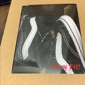 Black and white Vans Sz3